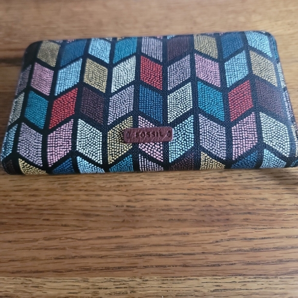 FOSSIL Wallet - Picture 1 of 4